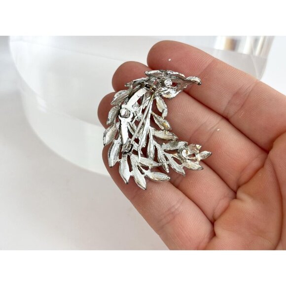 80's Textured Floral | Foliage | Leaf Shaped Silver T Vintage Lapel Brooch Pin - Picture 9 of 10